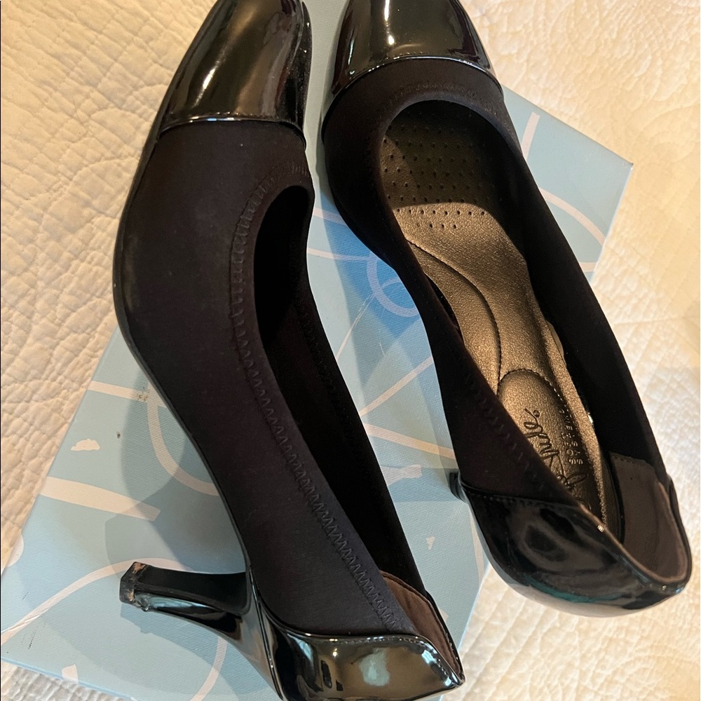 Life Stride Pumps